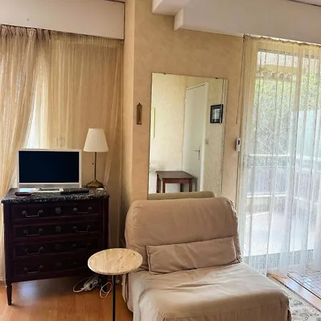 Apartment Caravelle - Pereire - Avec Acces Direct A La Et Parking Mae-8344 *